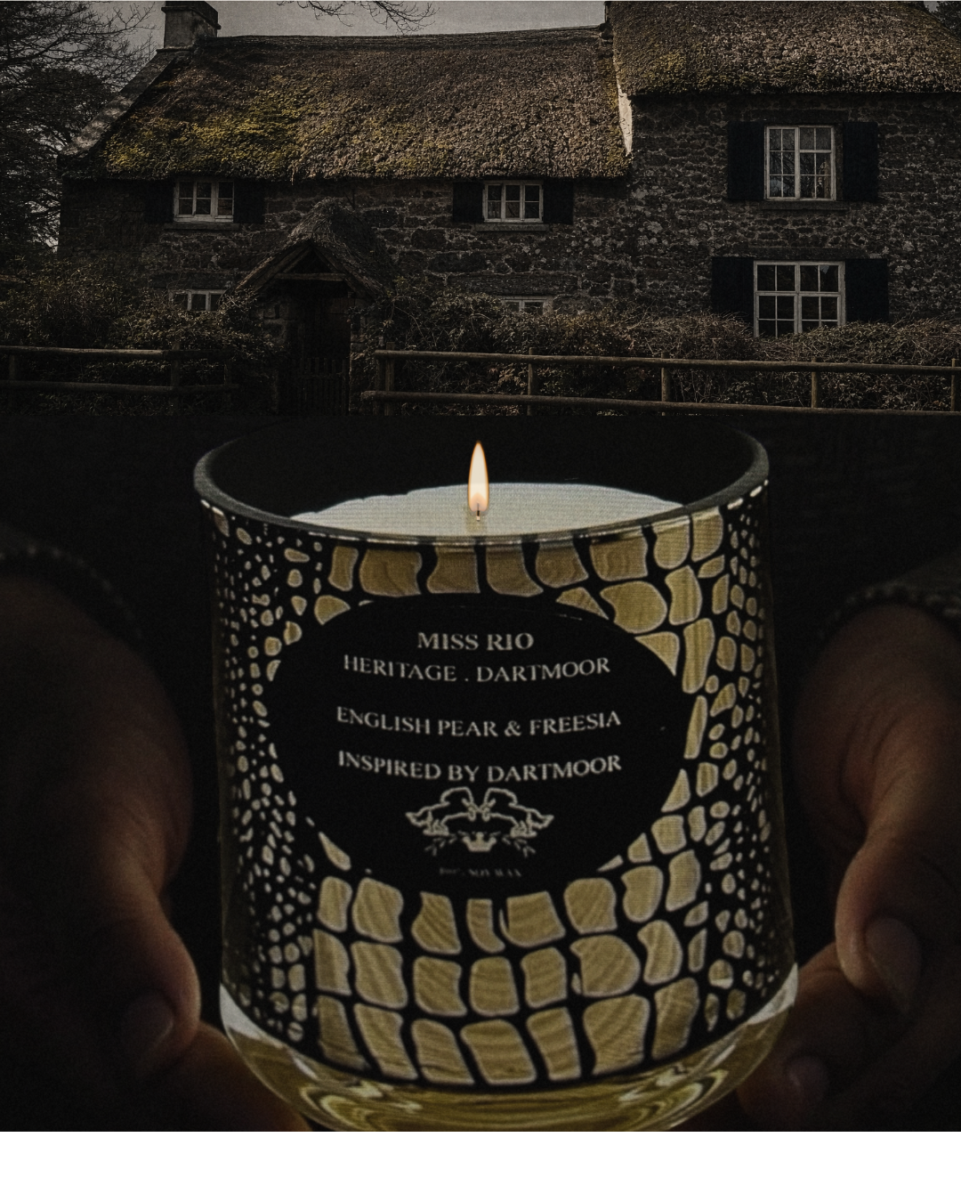 HERITAGE . DARTMOOR Small Vogue Candle - Crocodile Black & Gold 25cl English Pear & Freesia